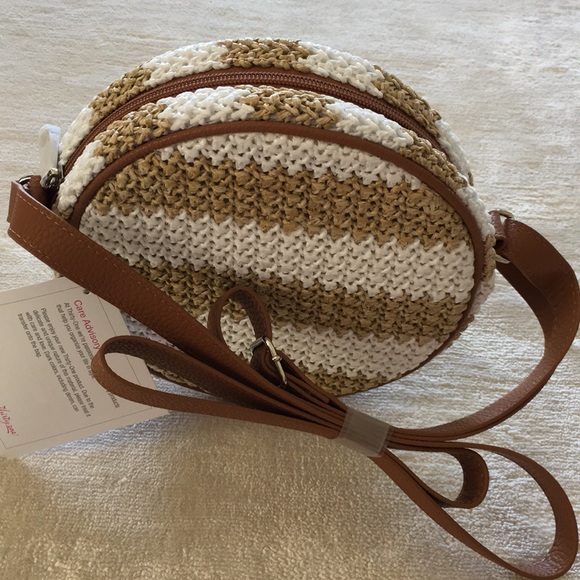 thirty-one Handbags - NWT Roundabout Crossbody Bag by Thirty-One